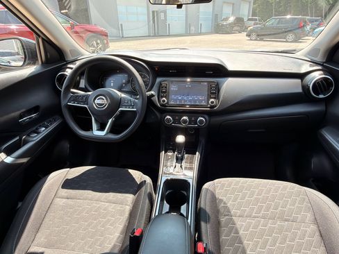 Used 2024 Nissan Kicks SV FWD image 12