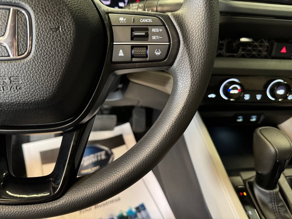 Used 2024 Honda Accord EX image 11