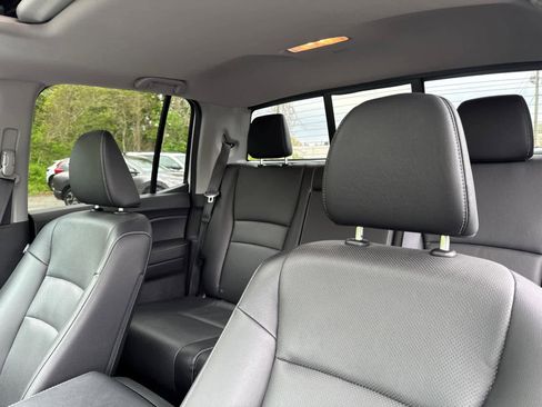 Used 2025 Honda Ridgeline RTL image 16