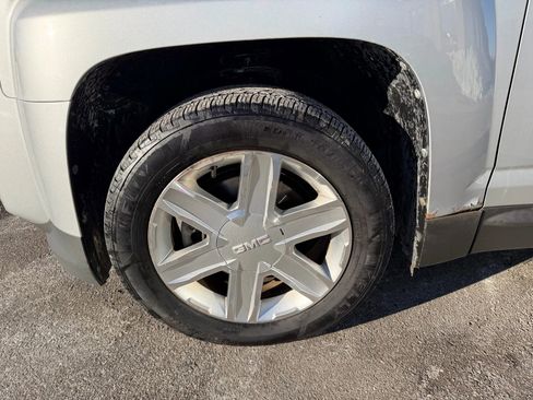 Used 2011 GMC Terrain SLE image 9