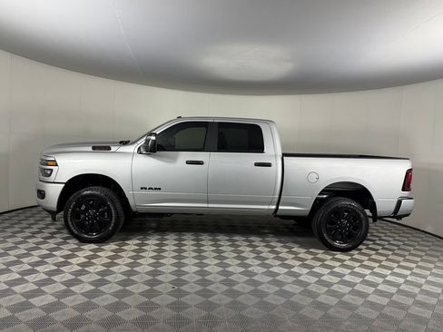 Used 2026 RAM 2500 Big Horn AWD/4WD image 9