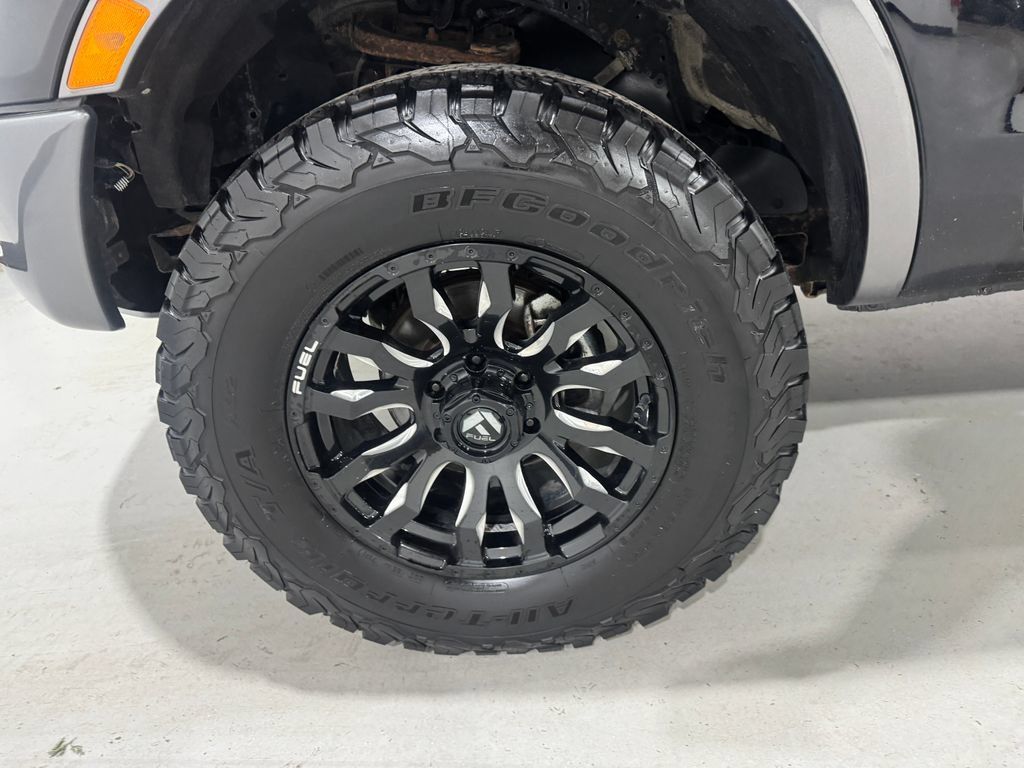 Used 2020 Ford Ranger XLT w/ Equipment Group 302A Luxury AWD/4WD image 9