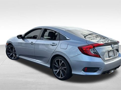 Used 2019 Honda Civic Sport image 5