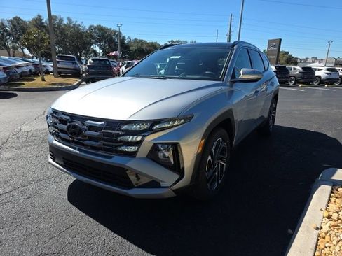 Certified 2026 Hyundai Tucson Limited FWD image 2