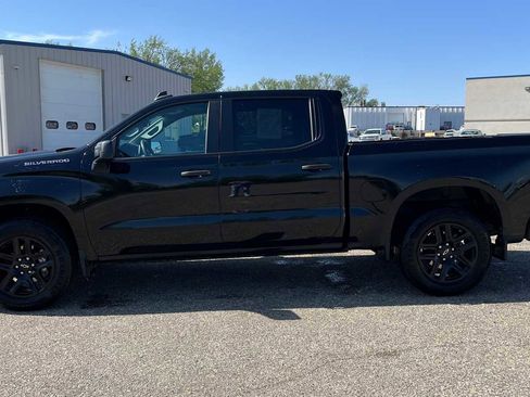 Used 2023 Chevrolet Silverado 1500 Custom AWD/4WD image 6