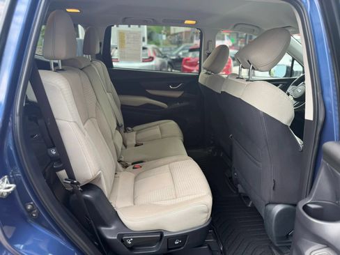 Used 2019 Subaru Ascent Premium AWD/4WD image 34
