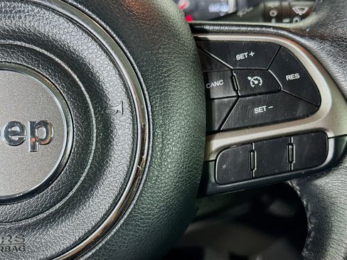 Used 2022 Jeep Renegade Limited w/ Sun, Sound & Wheels Group image 14