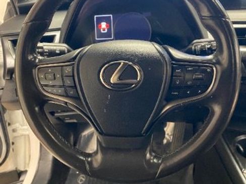 Used 2021 Lexus UX 200 w/ Accessory Package (Z1) image 19