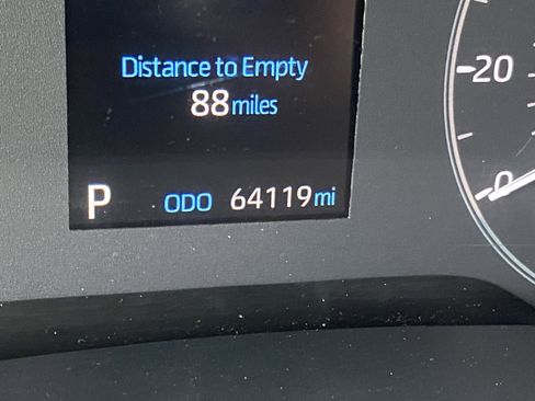 Used 2023 Toyota Corolla LE image 28