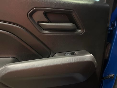 Used 2024 Chevrolet Colorado Trail Boss w/ Technology Package image 23