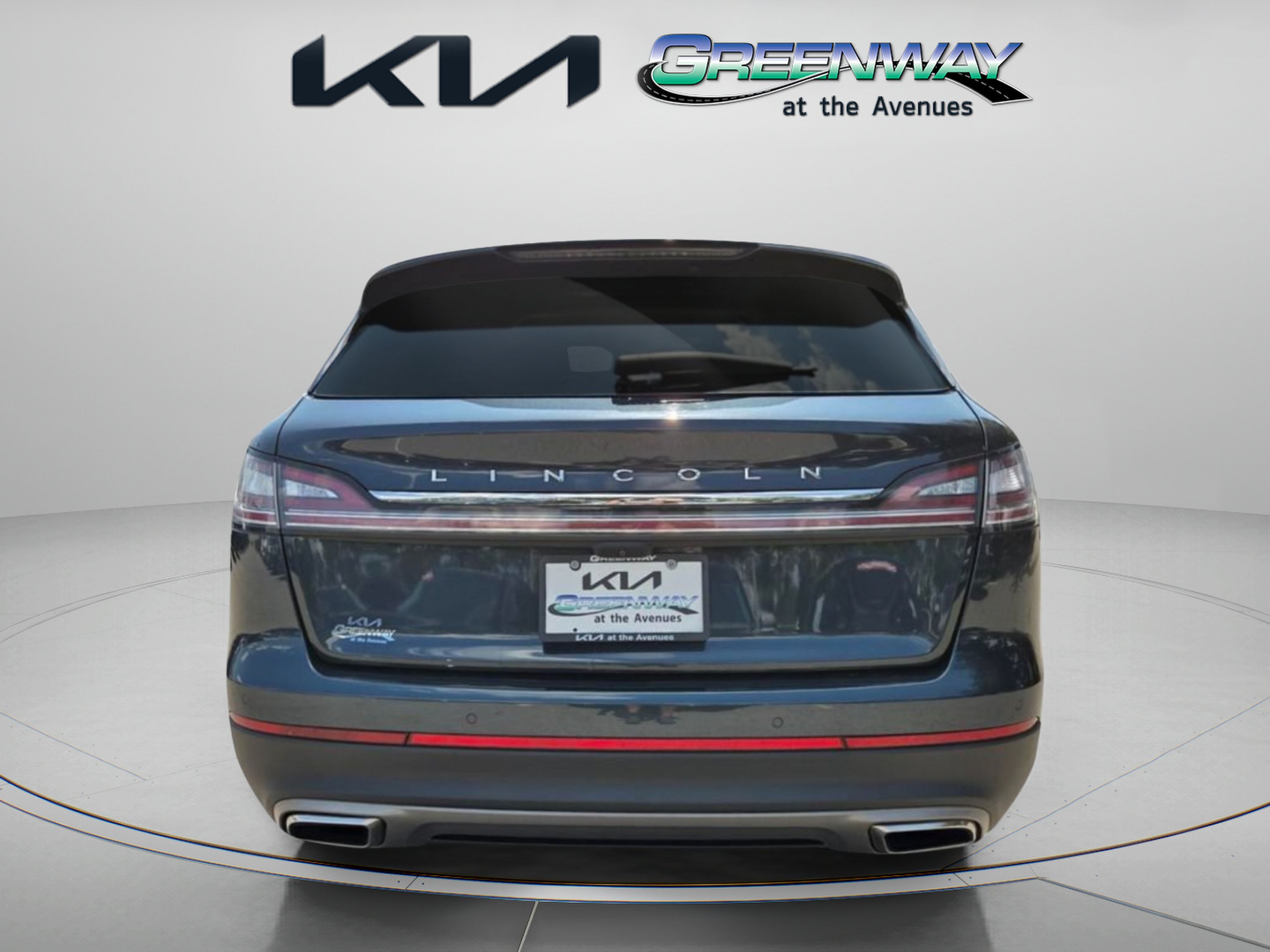 Used 2023 Lincoln Nautilus AWD w/ Premium Package image 6