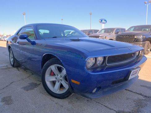 Used 2009 Dodge Challenger R/T image 13