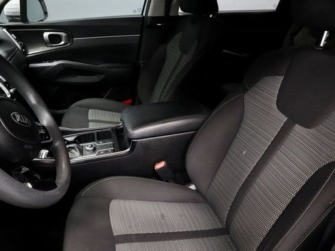 Used 2021 Kia Sorento LX image 25