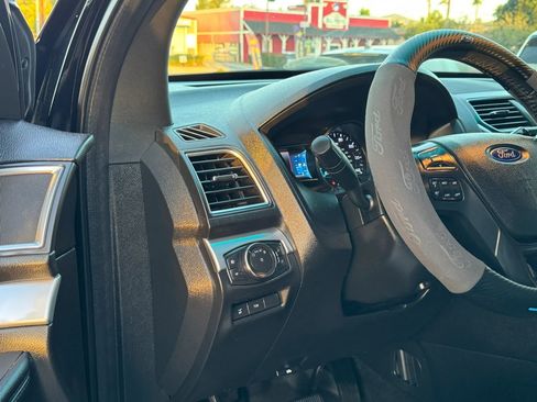 Used 2016 Ford Explorer Sport AWD/4WD image 30