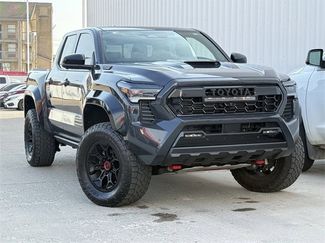 Used 2025 Toyota Tacoma TRD Pro video 1