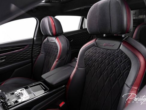Used 2023 Bentley Flying Spur W12 image 30