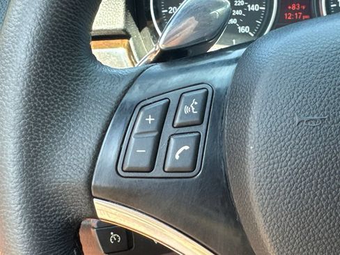 Used 2009 BMW 335i Convertible RWD image 19