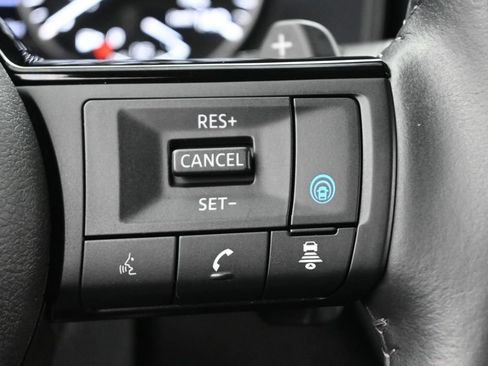 Used 2023 Nissan Rogue SL w/ SL Premium Package FWD image 8