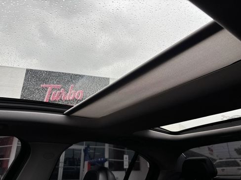 Used 2017 Alfa Romeo Giulia Ti w/ TI Lusso Light Wood Package image 22