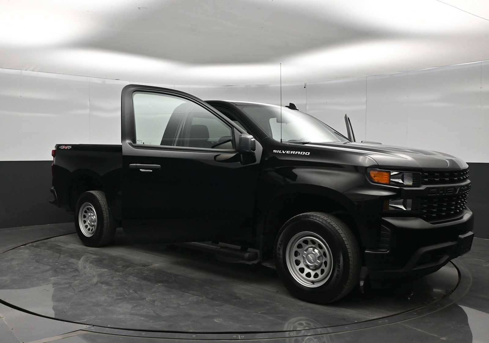 Used 2021 Chevrolet Silverado 1500 W/T w/ WT Value Package AWD/4WD image 42