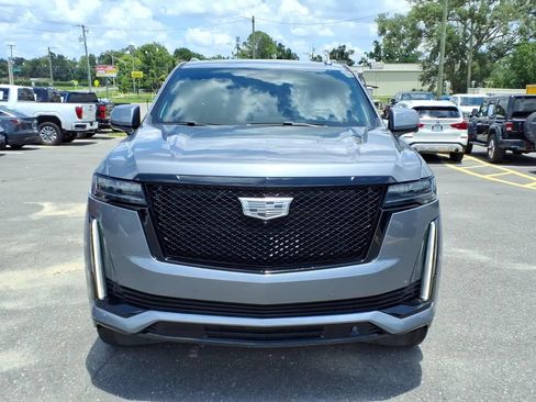 Used 2022 Cadillac Escalade Sport Platinum w/ LPO, ONYX Package AWD/4WD image 2