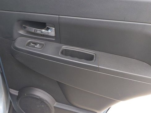 Used 2012 Jeep Liberty Sport image 16