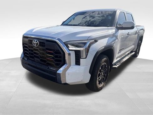 Used 2025 Toyota Tundra SR5 AWD/4WD image 3