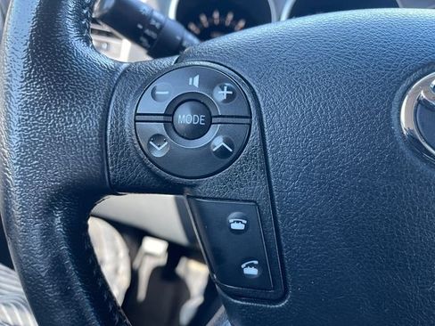 Used 2011 Toyota Sequoia Platinum AWD/4WD image 26