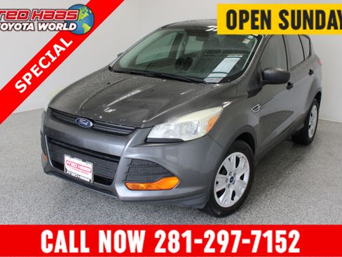 Used 2016 Ford Escape S FWD image 1