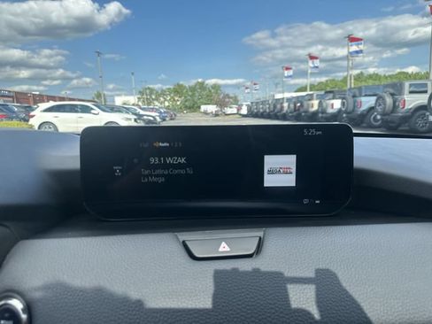 Used 2024 MAZDA CX-90 Plug-In Hybrid w/ Preferred AWD/4WD image 14