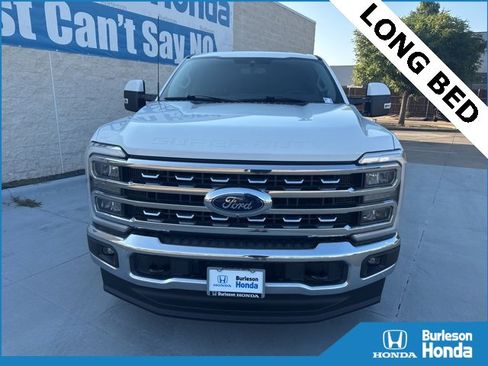 Used 2023 Ford F250 Lariat w/ FX4 Off-Road Package image 7