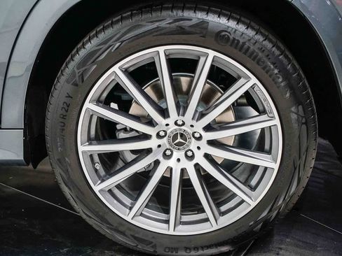 Used 2025 Mercedes-Benz GLS 450 4MATIC image 10