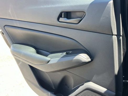 Used 2023 Nissan Altima 2.5 S FWD image 16