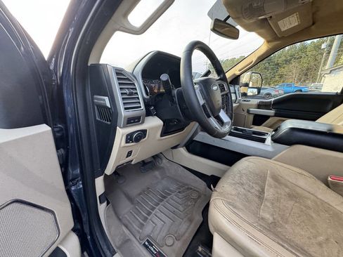 Used 2017 Ford F350 Lariat w/ Chrome Package AWD/4WD image 16