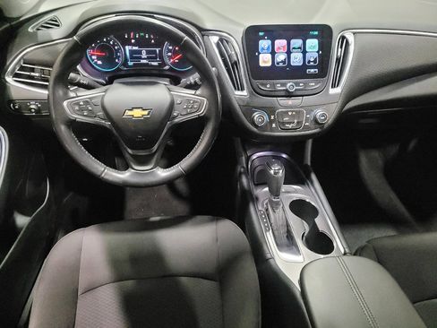 Used 2018 Chevrolet Malibu LT FWD image 22