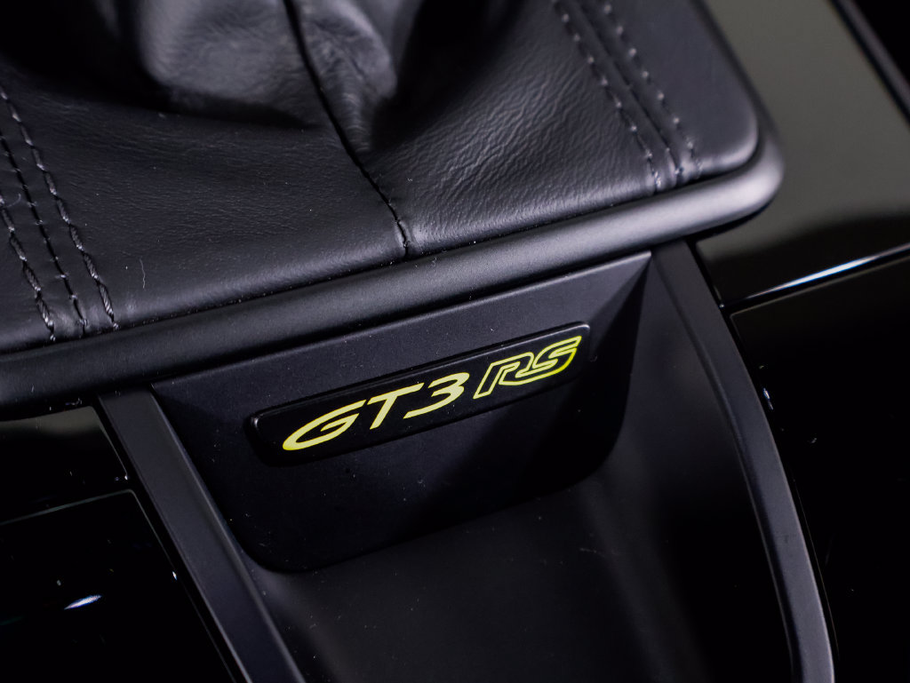 Certified 2025 Porsche 911 GT3 RS RWD image 17
