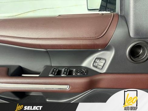 Used 2024 Ford Expedition Limited AWD/4WD image 21