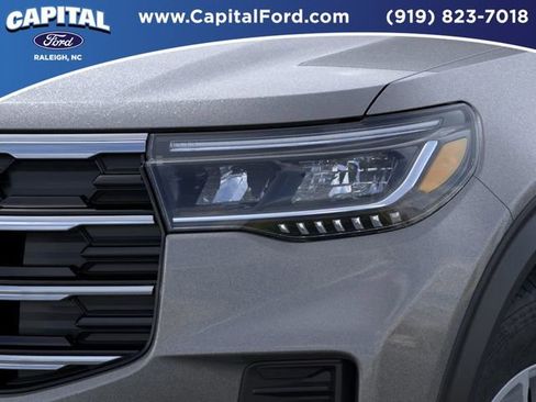 New 2026 Ford Explorer Active image 18