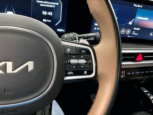 Used 2025 Kia Sorento SX Prestige w/ Olive Brown Leather Package image 26