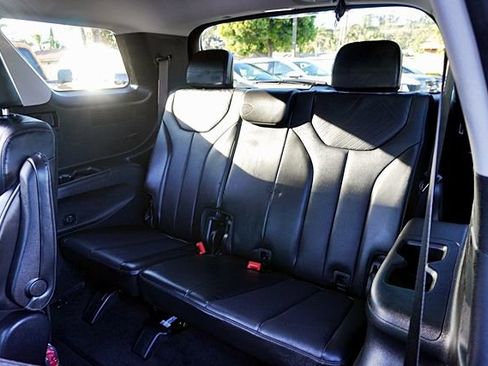 Used 2025 Hyundai Palisade SEL image 20