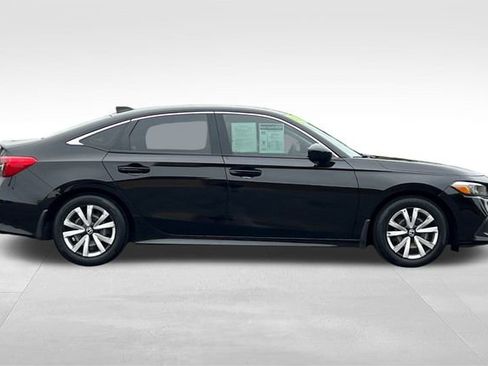 Used 2023 Honda Civic LX image 3