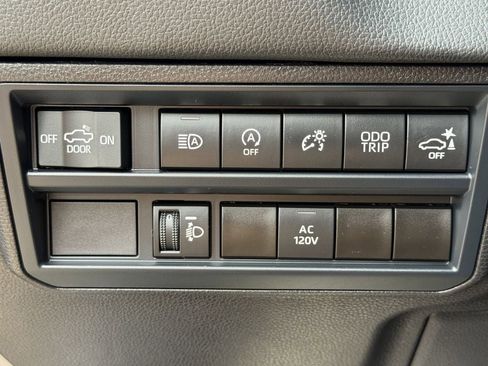 Used 2026 Toyota Tundra Limited w/ Power Package AWD/4WD image 25