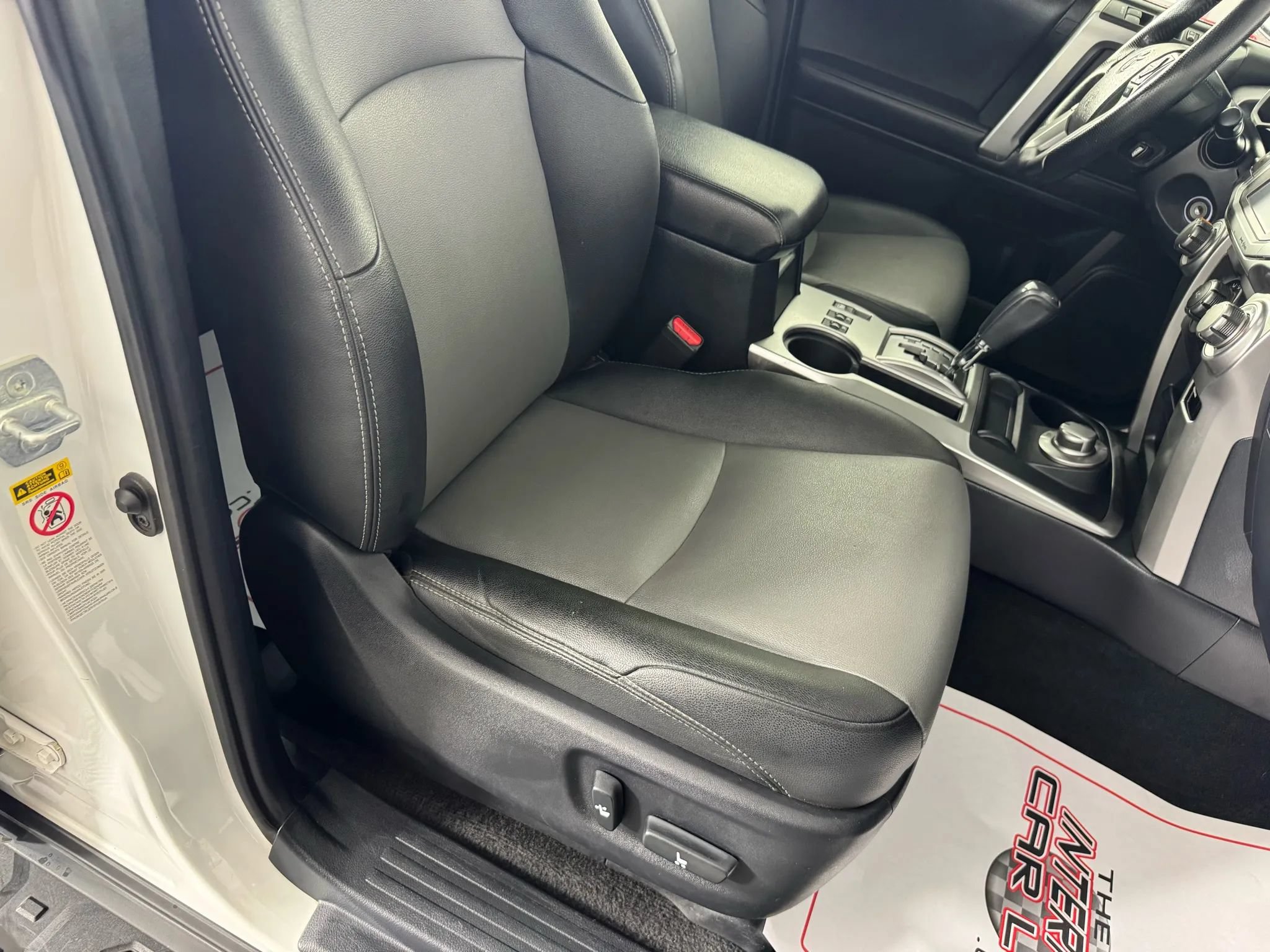 Used 2019 Toyota 4Runner SR5 Premium AWD/4WD image 35