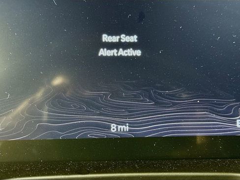 New 2025 Jeep Grand Cherokee Altitude image 12