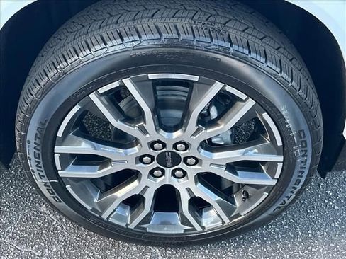 New 2026 GMC Acadia Denali Ultimate AWD/4WD image 16