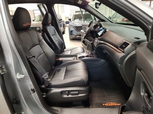 Used 2023 Honda Passport TrailSport image 32