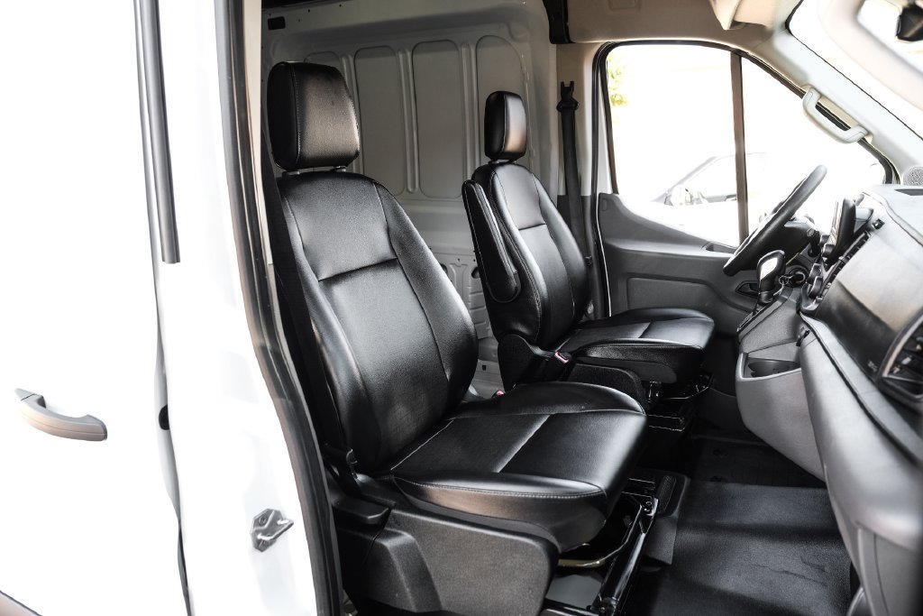 Used 2025 Ford Transit 250 148 High Roof Extended RWD image 31