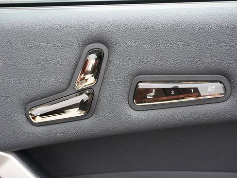 Used 2024 BMW iX xDrive50 w/ Premium Package image 53