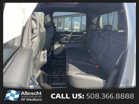 New 2026 RAM 1500 Laramie AWD/4WD image 12