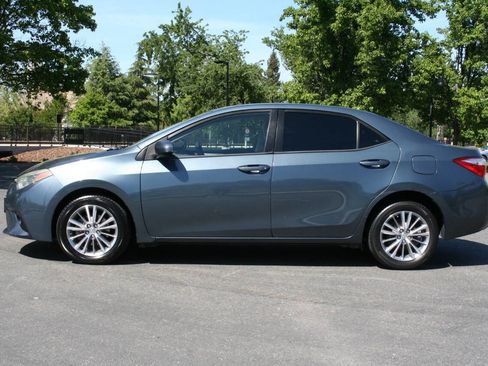 Used 2014 Toyota Corolla LE image 8